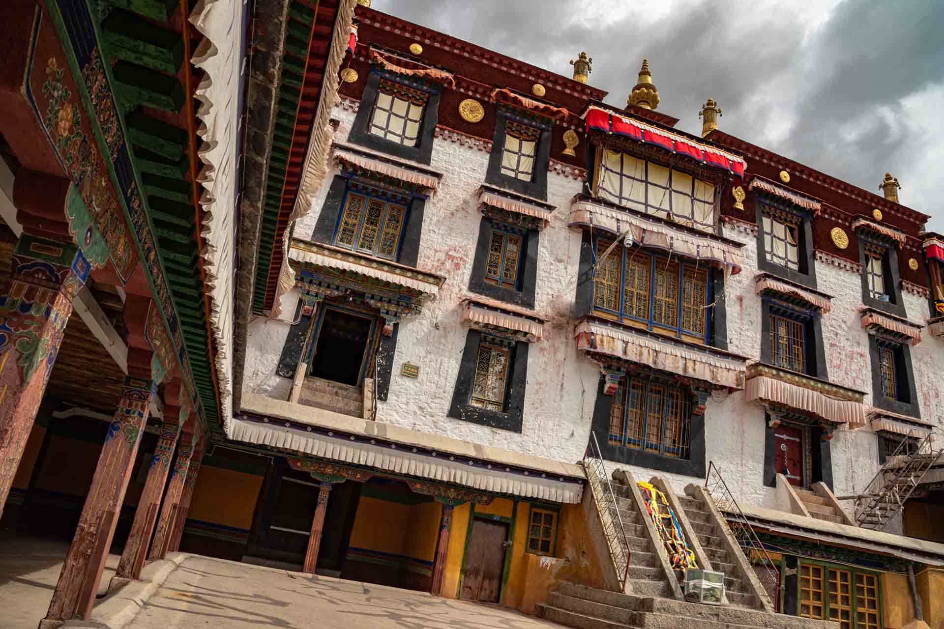 Following The Footsteps Of The Gelugpa Masters Tibet Universal Travel