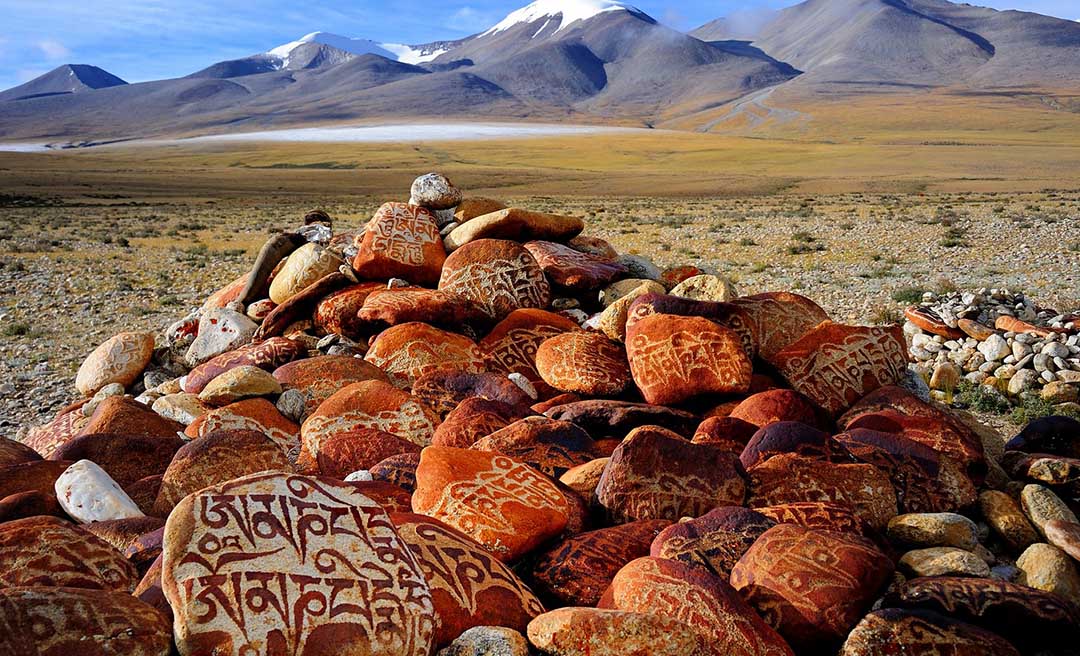 Tibetan Stone And Rock Carvings Tibet Universal Travel